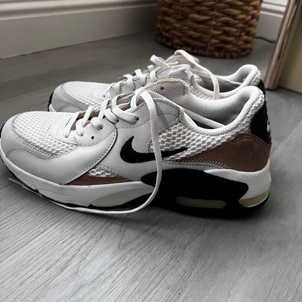 Nike White and Black Air Max Sneakers